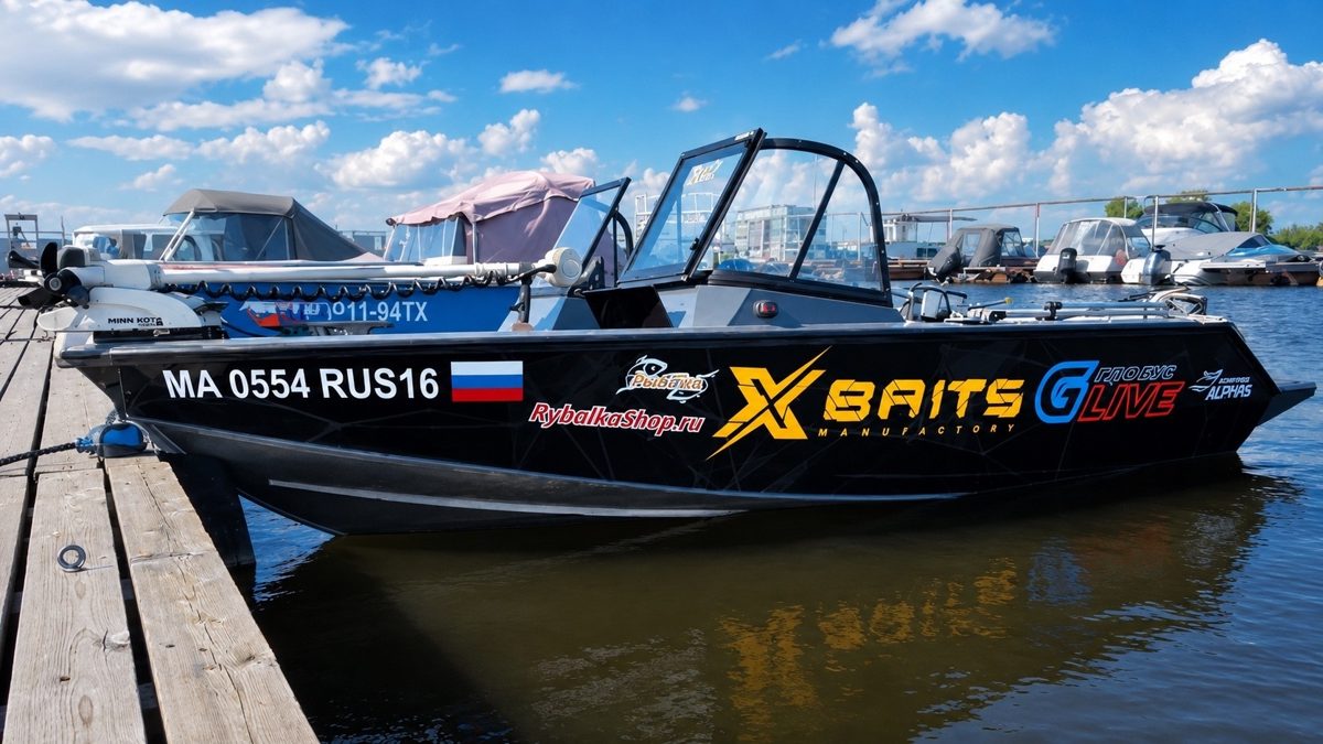 Оклейка катера X-Baits в чёрно-золотом стиле для RybalkaShop